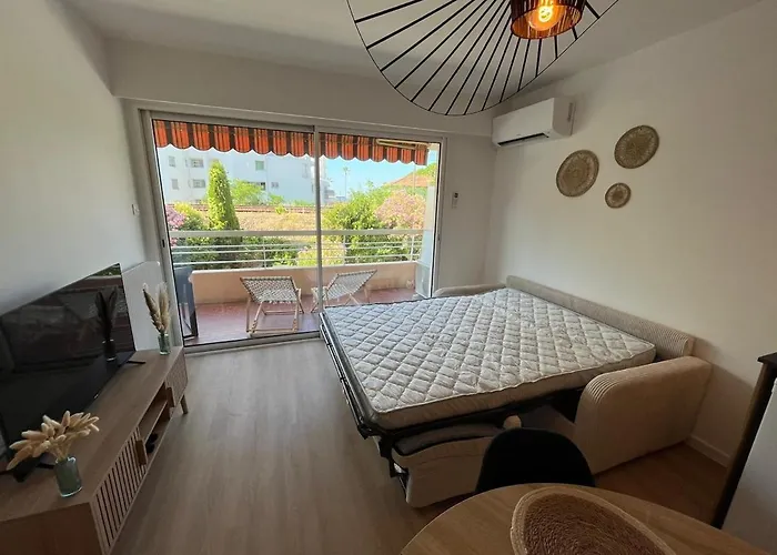 L'imperial - 2 Pieces Proche Plages - Juan Les Pins *